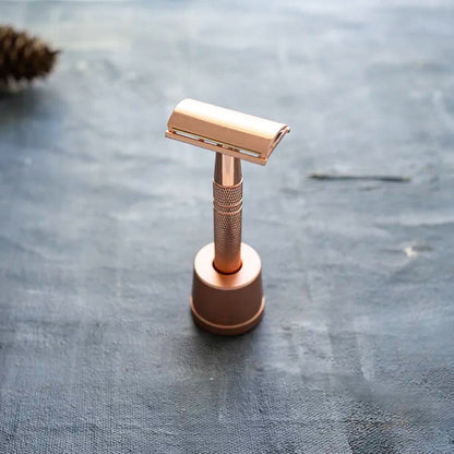 Double Edge Safety Razor -  Rose Gold (5 Free Blades)-1